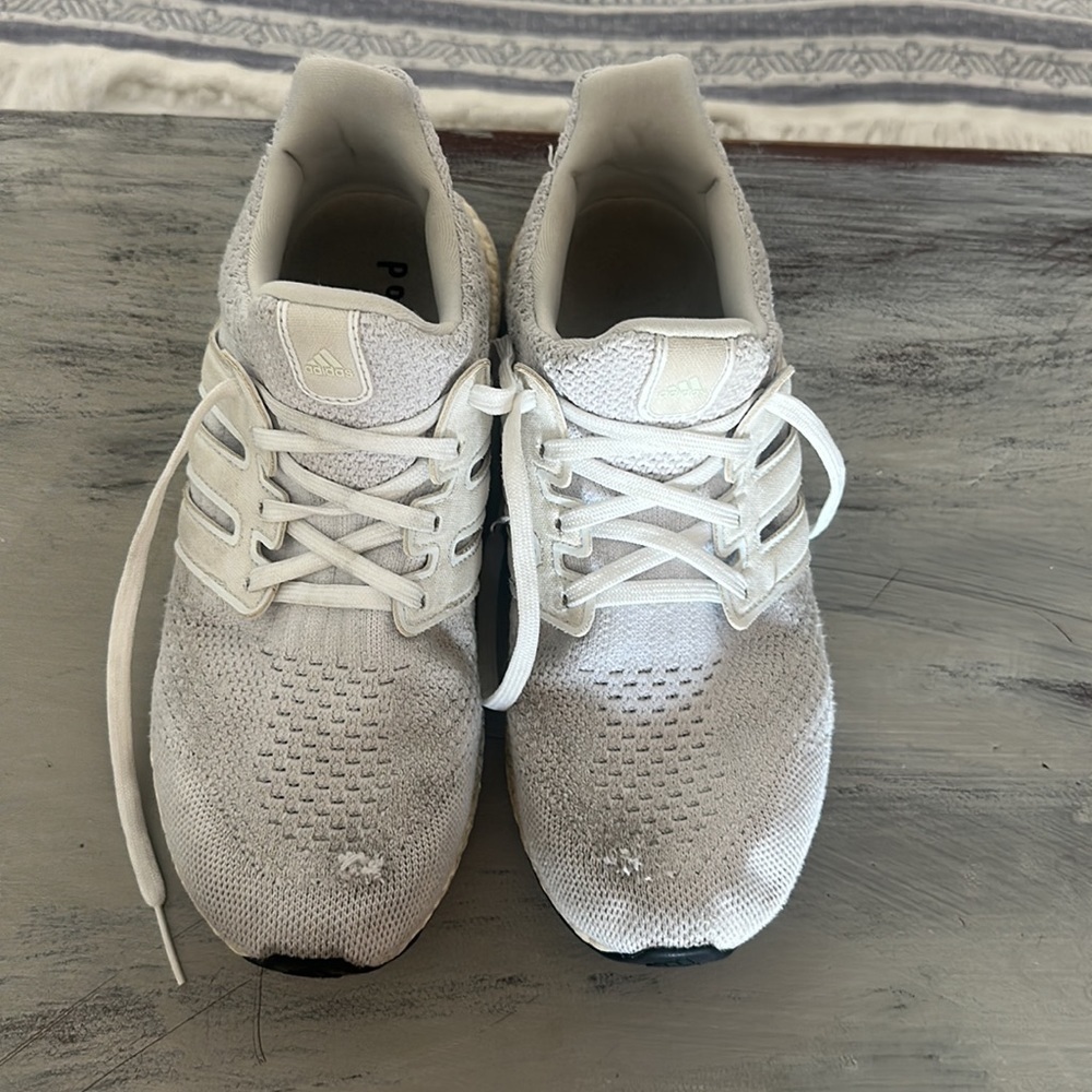 Adidas Ultraboost Tennis Shoe White - Picture 5 of 11